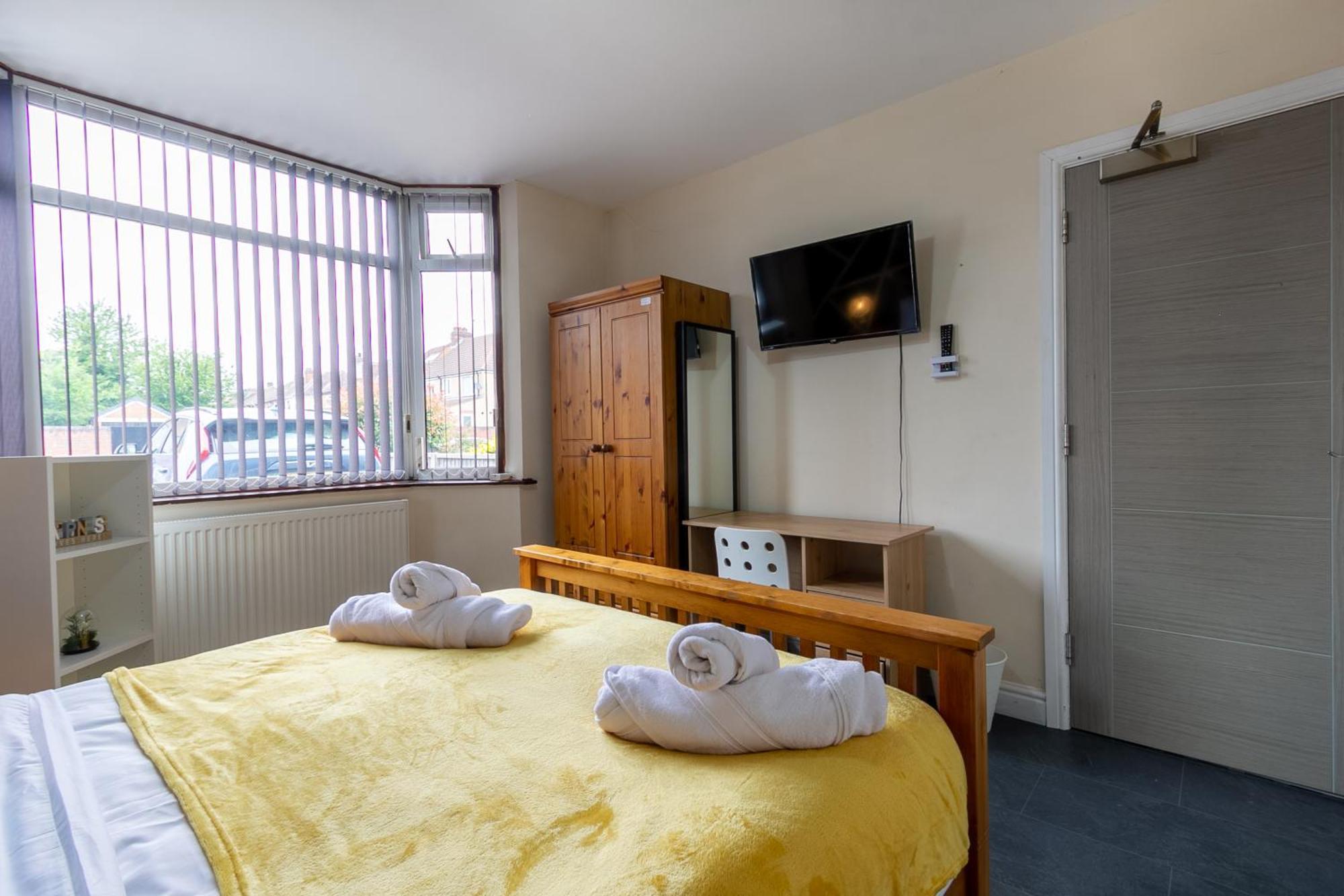 Bathway House - Free Secured Parking And Wifi Leilighet Coventry Eksteriør bilde