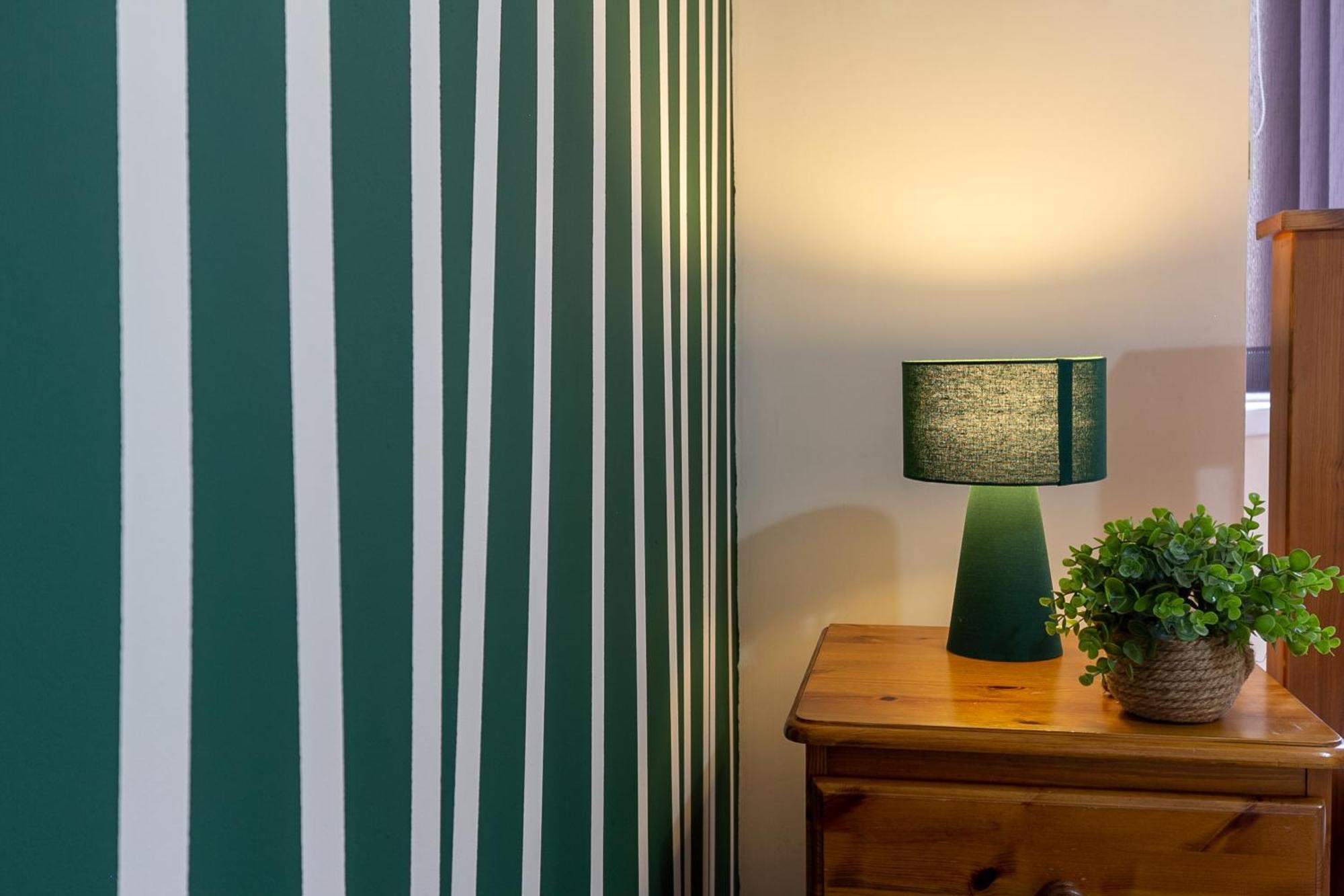 Bathway House - Free Secured Parking And Wifi Leilighet Coventry Eksteriør bilde