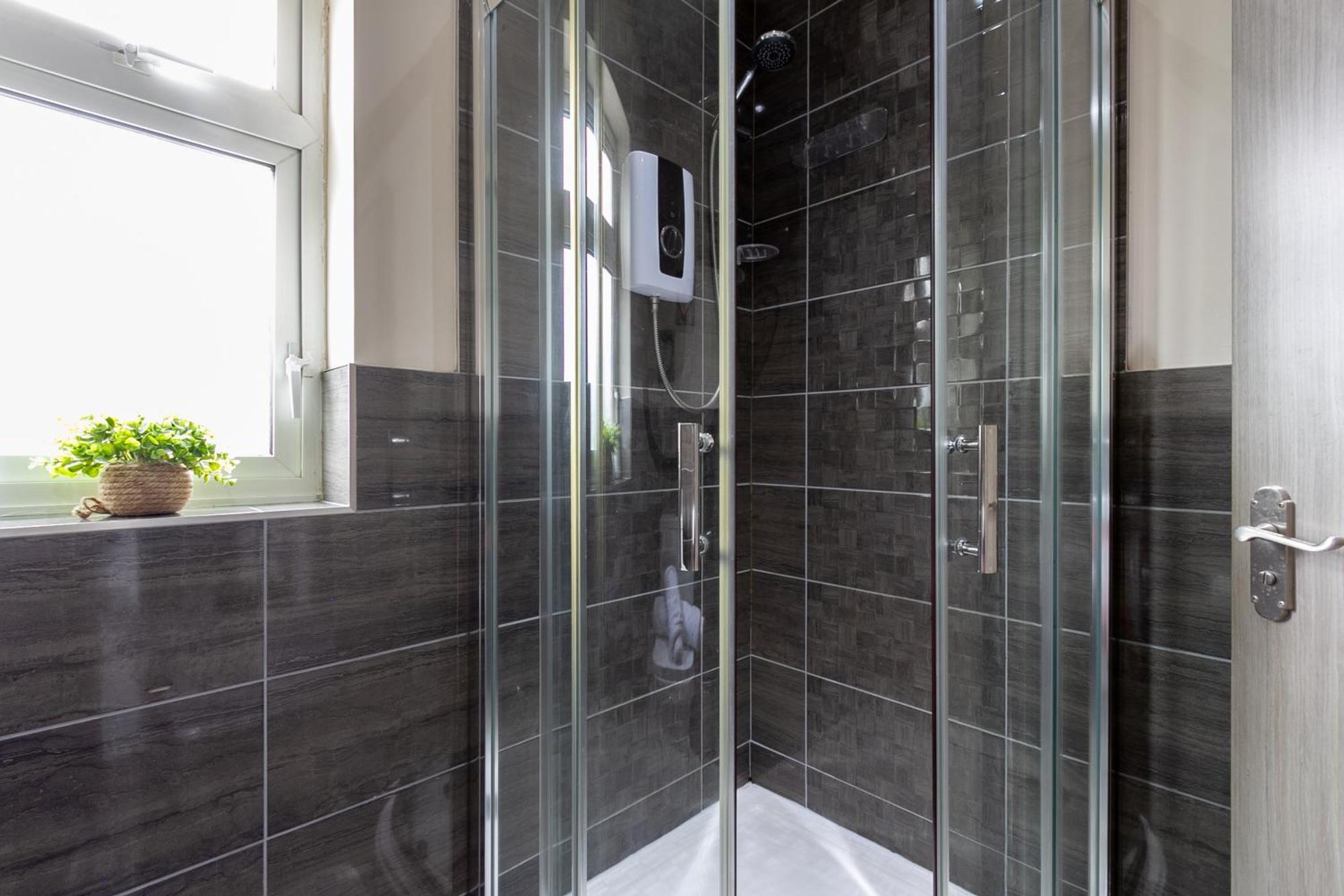 Bathway House - Free Secured Parking And Wifi Leilighet Coventry Eksteriør bilde