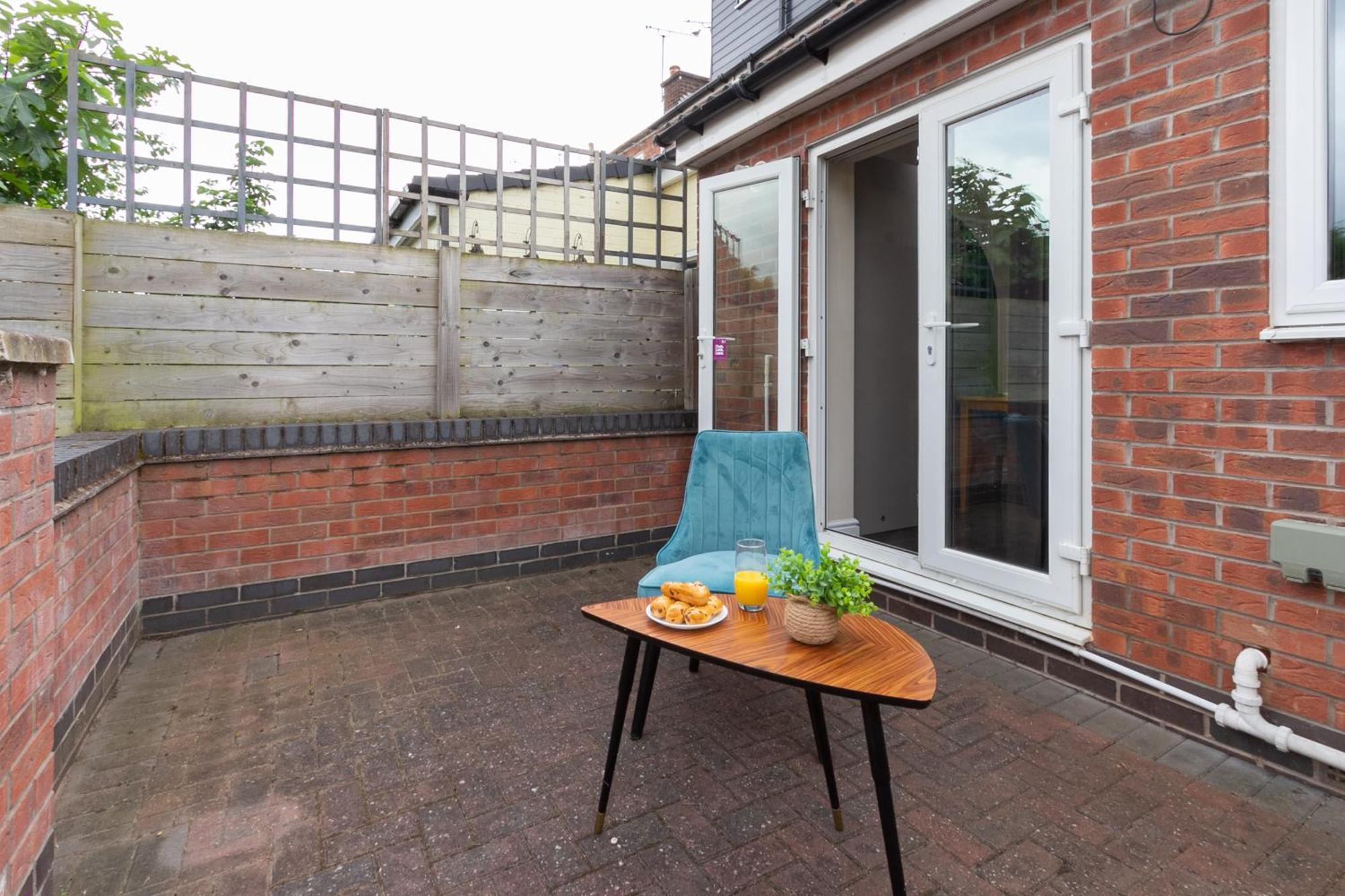 Bathway House - Free Secured Parking And Wifi Leilighet Coventry Eksteriør bilde