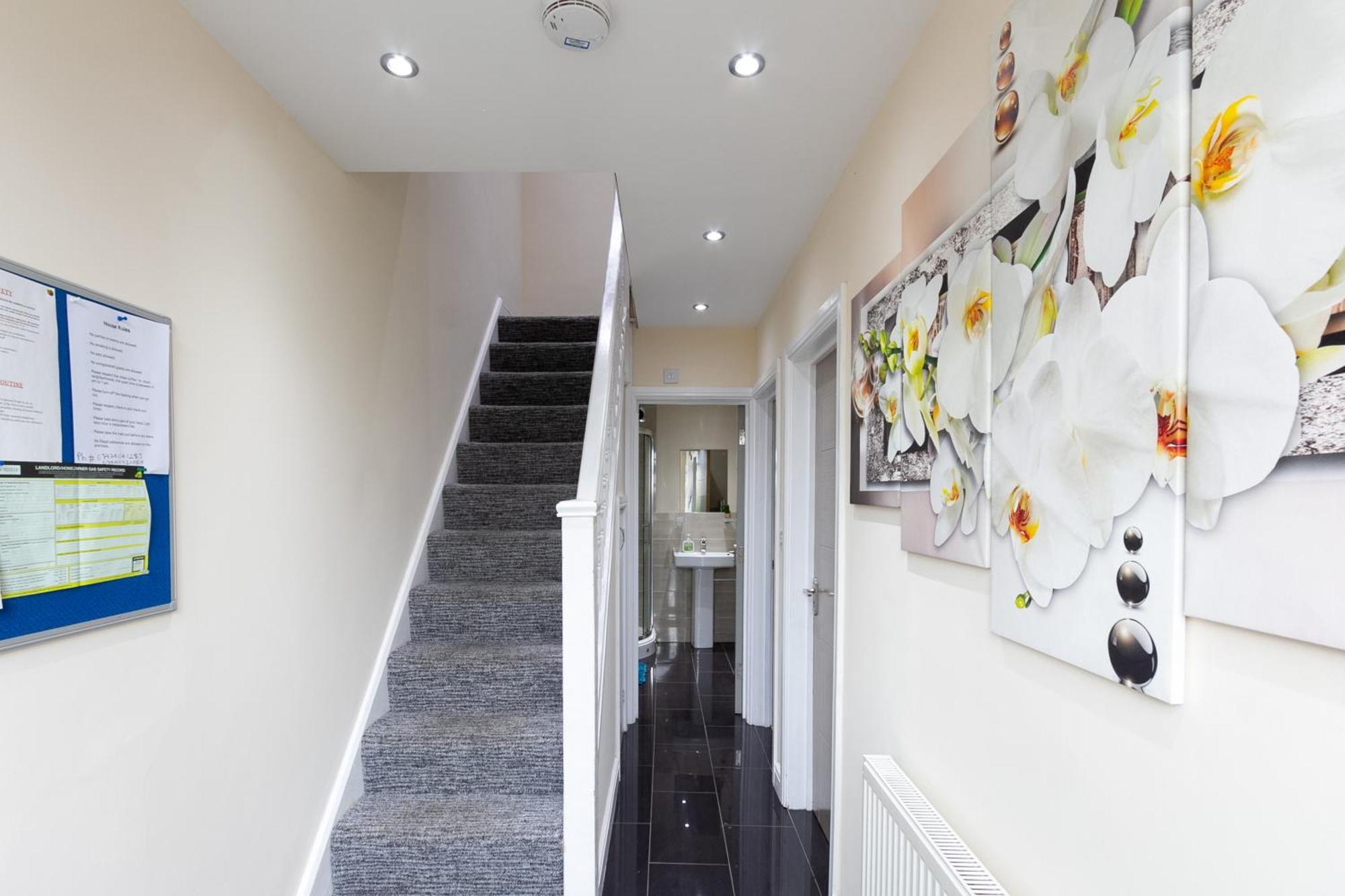 Bathway House - Free Secured Parking And Wifi Leilighet Coventry Eksteriør bilde