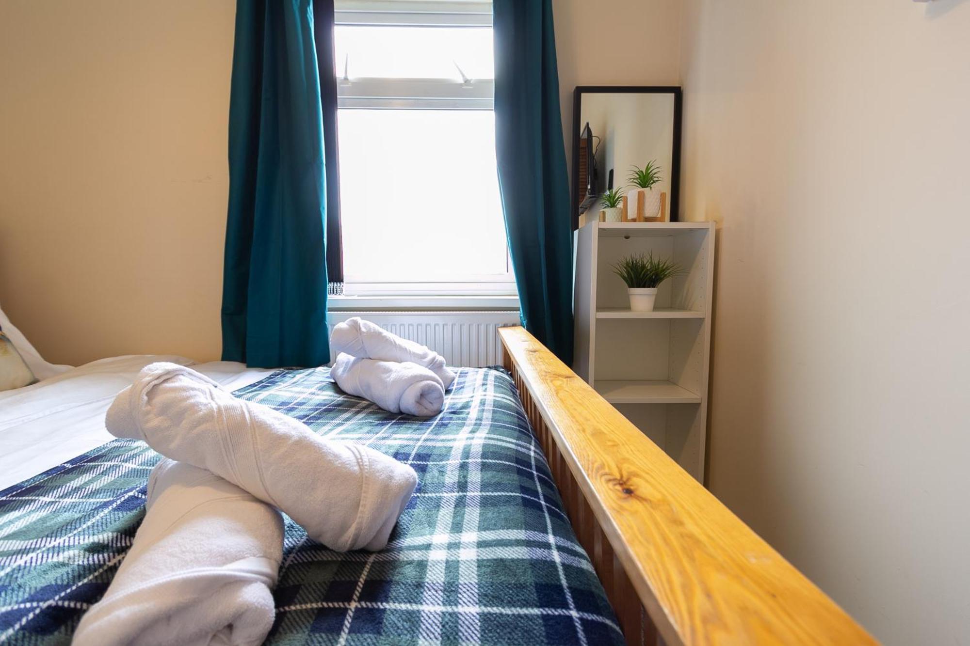 Bathway House - Free Secured Parking And Wifi Leilighet Coventry Eksteriør bilde